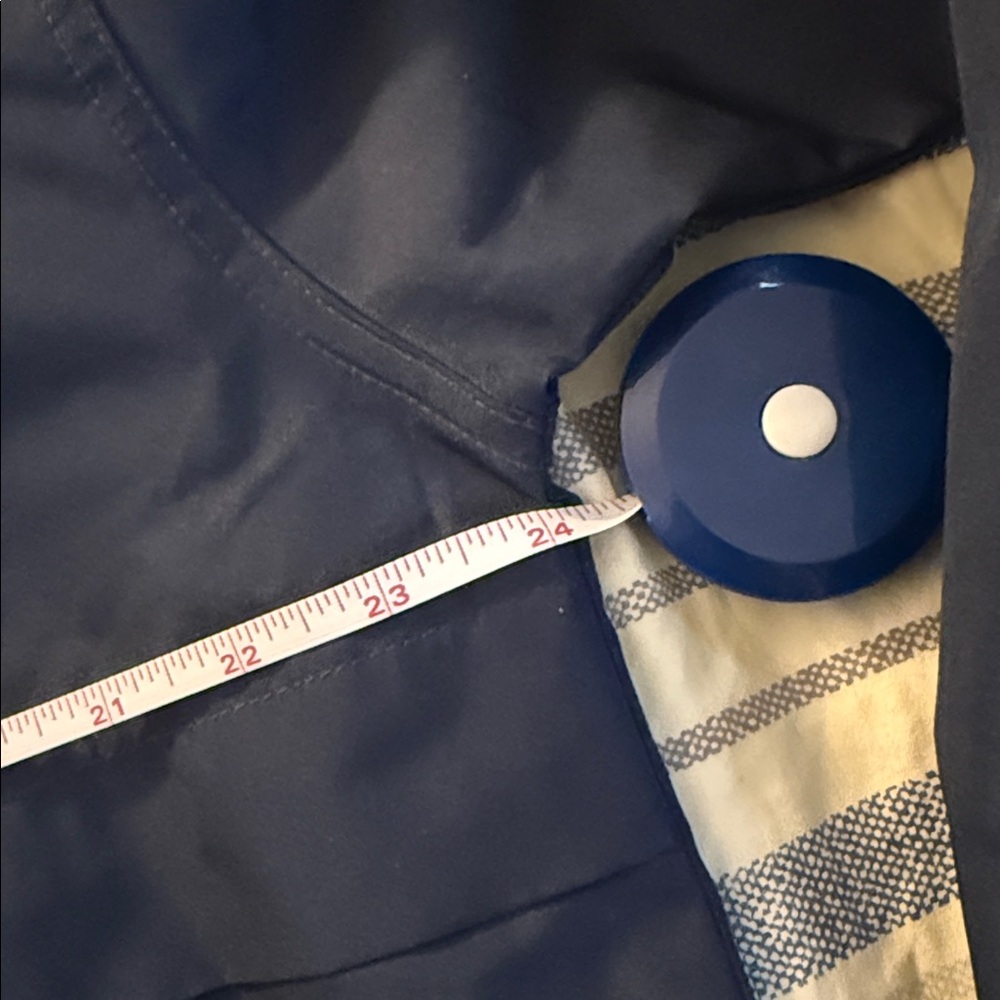 Champion Dark Blue Hooded Windbreaker Jacket NWOT - Picture 7 of 7